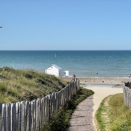 Cabourg Plage A 200M Plage Екстериор снимка