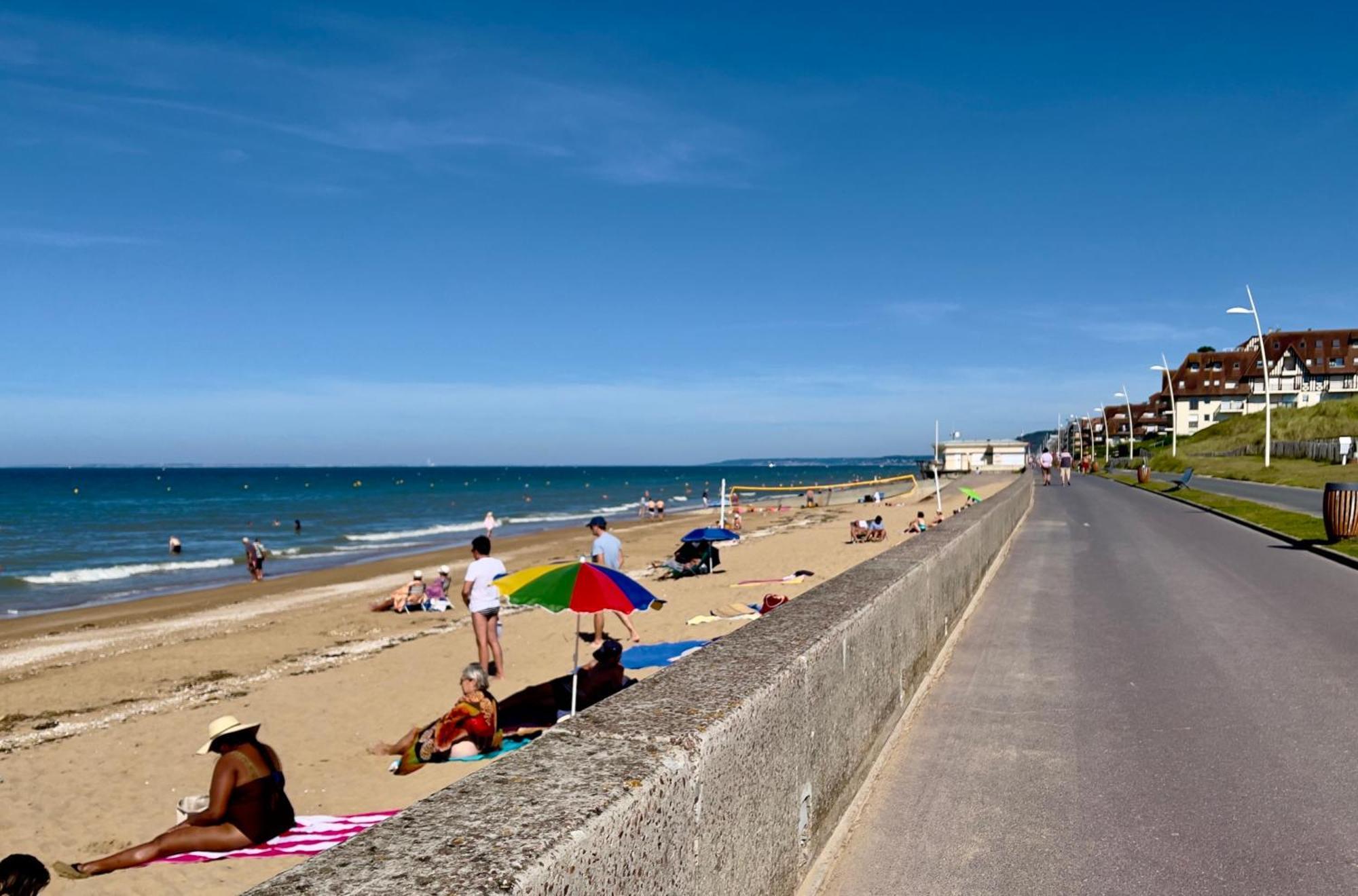 Cabourg Plage A 200M Plage Екстериор снимка